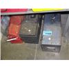 Image 1 : 3 toolboxes and contents; one blue on black one