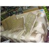 Image 1 : Designer sofa with 3 throw cushions