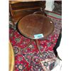 Image 1 : Duncan pfieff mahogany side table