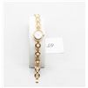 Image 1 : Ladies quartz wrist watch