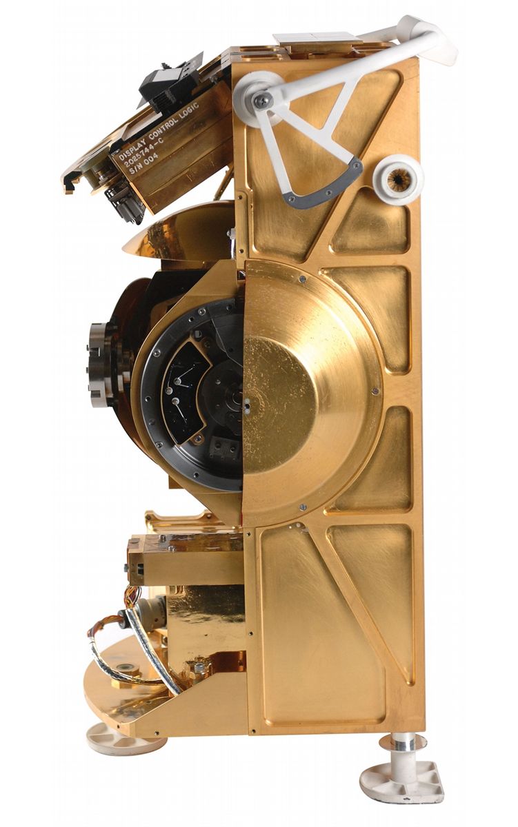 Lunar Traverse Gravimeter