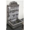 Image 1 : LIMESTONE WALL FOUNTAIN