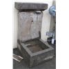 Image 1 : LIMESTONE WALL FOUNTAIN