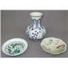 Image 1 : CHINESE POLYCHROME PORCELAIN LOT (3)