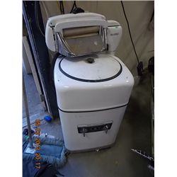 VINTAGE SIMPLICITY RINGER WASHER