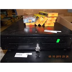 CASH DRAWER WITH INSERT & KEYS