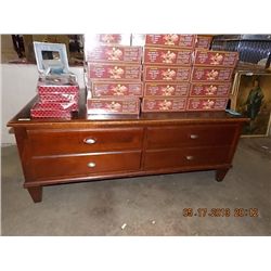 COMTEMPORARY COFFEE TABLE