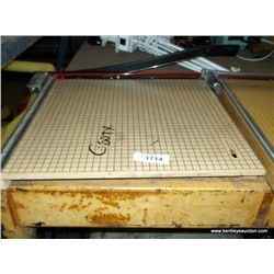 Hand Crest Paper Cutter