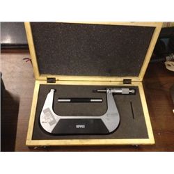 STM MICROMETER MODEL: STM 008