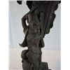Image 2 : MONKEY WITH PALM TREE STATUE