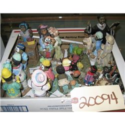 Box Lot Colored Figures,