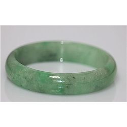 CHINESE LIGHT GREEN JADE BANGLE