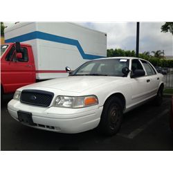 2003 FORD CROWN VICTORIA 4 DR SEDAN 8 CYL