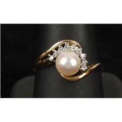 Elegant 14K YG Pearl & Diamond Ring