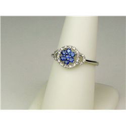 Elegant 14K WG Ladies Flower Design Ring