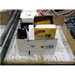 Lot: Screws & Pencils