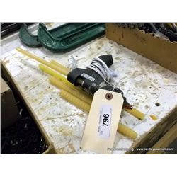 Glue Gun with Glue Sticks