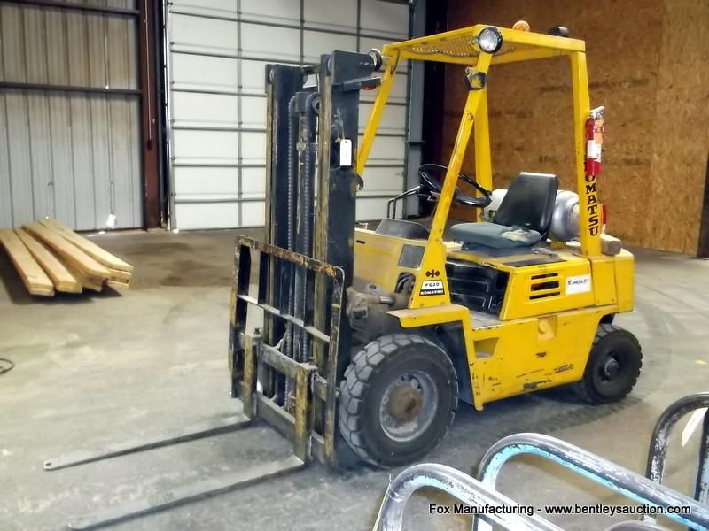 Komatsu Fg20 Fork Lift 4000 Lbs 2 Stage Mast LPG