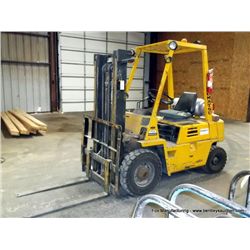 Komatsu Fg-20 Fork Lift 4000 Lbs 2 Stage Mast LPG