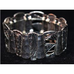 ANTIQUE LOOKING BANGLE