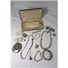 Image 1 : VINTAGE LOT OF COSTUME JEWELRY
