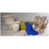 Image 1 : 6 Piece Vintage Planter and Vase Collection
