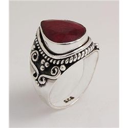 RUBY CORRUNDUM 30.63CTW ANTIQUE LOOKS .925 RING