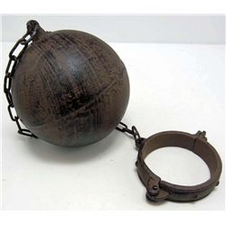 5600 -  CAST IRON BALL AND CHAIN