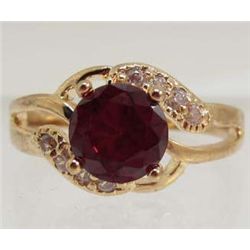 13535 - GOLD PLATED GARNET & TOPAZ RING - SIZE 7