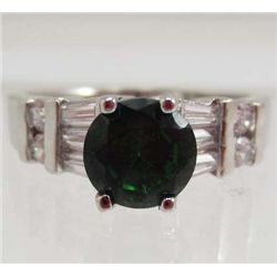 13414 - WHITE GOLD PLATED EMERALD & TOPAZ RING - SIZE 7.25