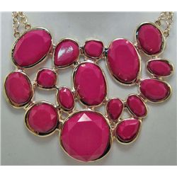 13114 - GORGEOUS PINK BIB NECKLACE