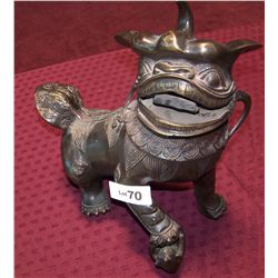 VINTAGE/ ANTIQUE BRONZE CHINESE FOO DOG