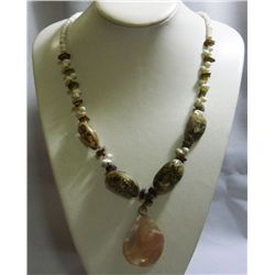 225CTW PHILIPPINE CAPIZ PENDANT AND SHELL-BEADED NECKLA