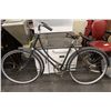 Image 1 : ANTIQUE BROOKS LADIES BIKE