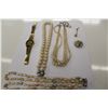 Image 2 : COLLECTION OF COSTUME AND PLATED WOMENS JEWELLERY