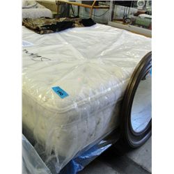 King size mattress and boxspring set