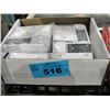 Image 1 : Box of programmable thermostats
