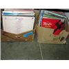 Image 1 : 2 boxes of vintage records
