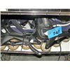 Image 1 : 2 pairs of roller blades