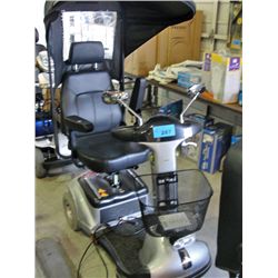 Shop rider 778S voyager 3 wheel scooter