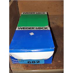 2 weiser lock door handle set