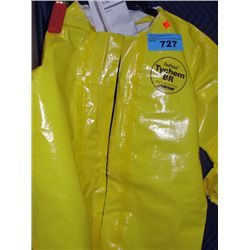 Yellow liquid splash guard coat