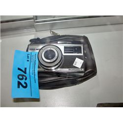 Vintage Zeiss icon 35mm film camera with case