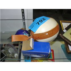 Ostrich egg, vintage doorknob set, cloisenay