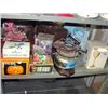 Image 1 : Shelf lot of assorted household misc items