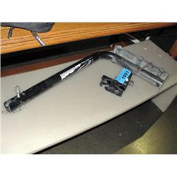 Vehicle attach 2pc bike carrier set