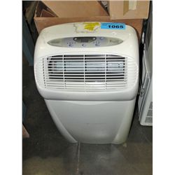 Delonghi pinguino K900 portable air conditioner