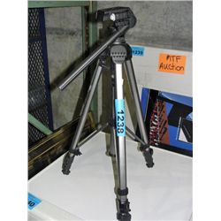 Camera tripod