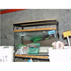 Aquarium set with 3 buckets of accessories