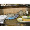 Image 1 : Shelf lot of collectables and decorative items